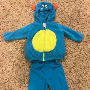 Carter’s 6-9 month costume! 💙